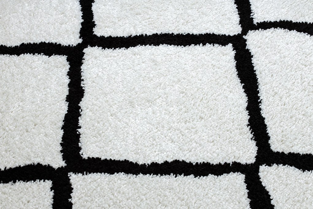 Koberec BERBER CROSS, biely, strapce, Maroko Shaggy