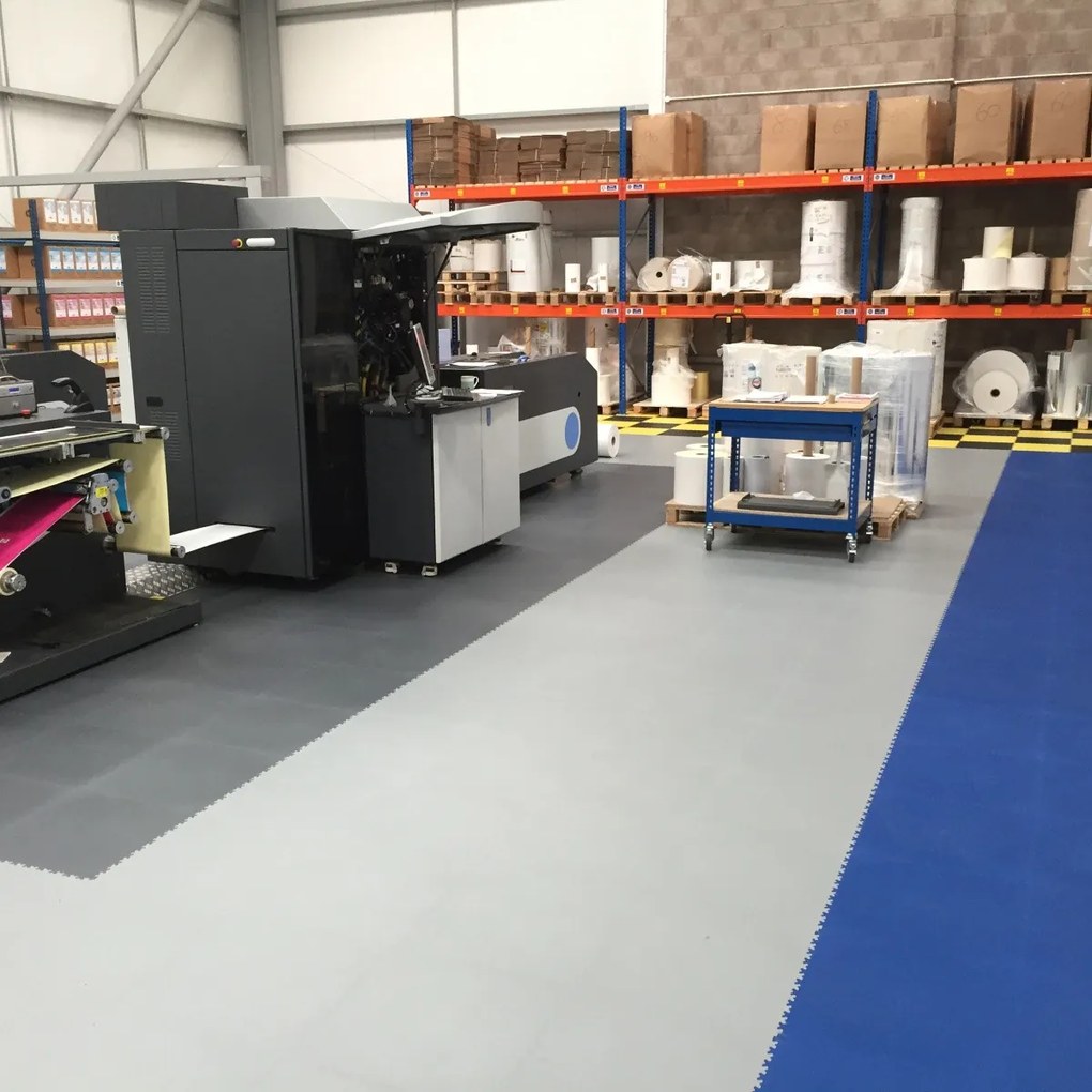 Gerflor Vinylový modulový štvorec R-Tile 5005 Blue - 50,3x50,3 cm