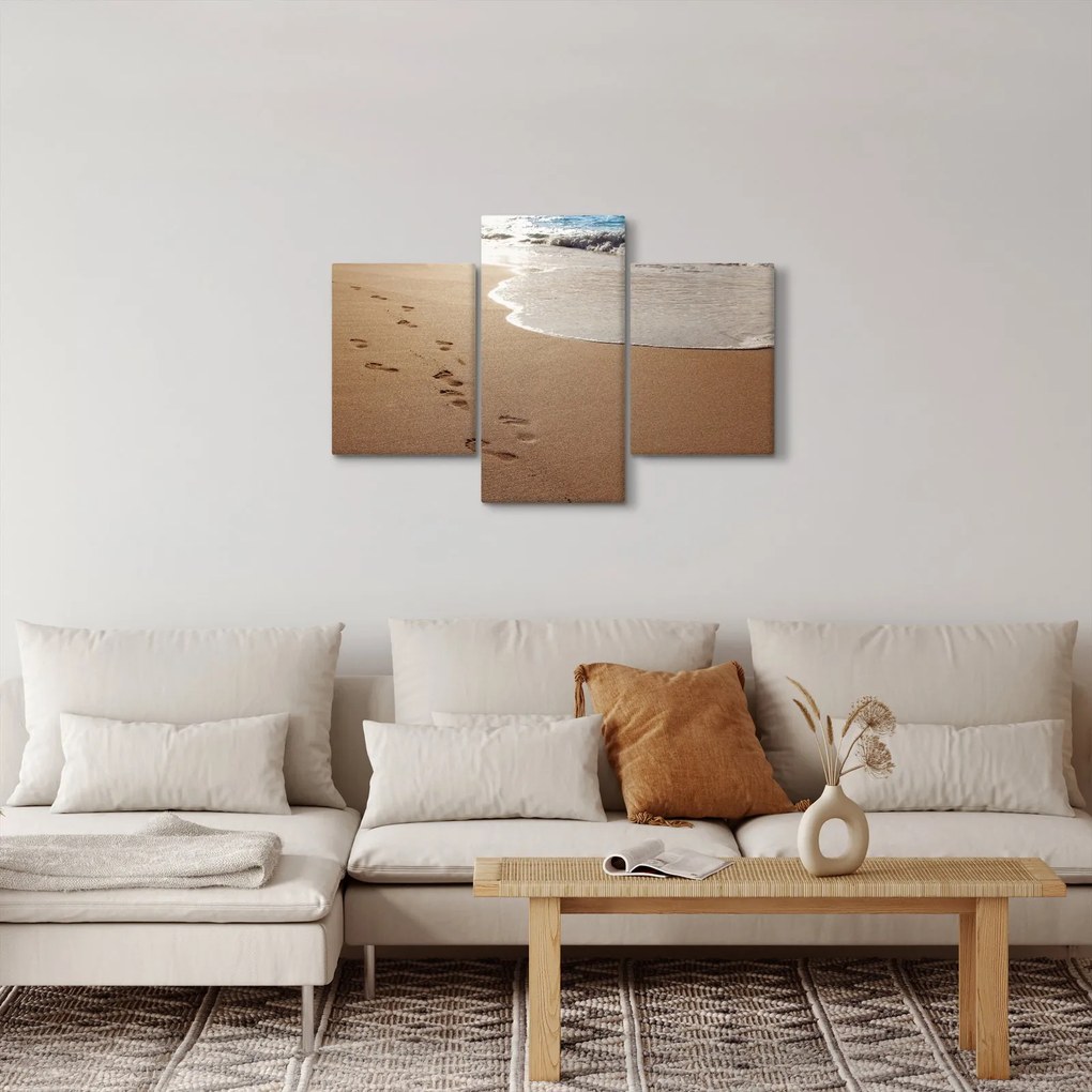 Obraz - stopy v piesku a more (90x60 cm)