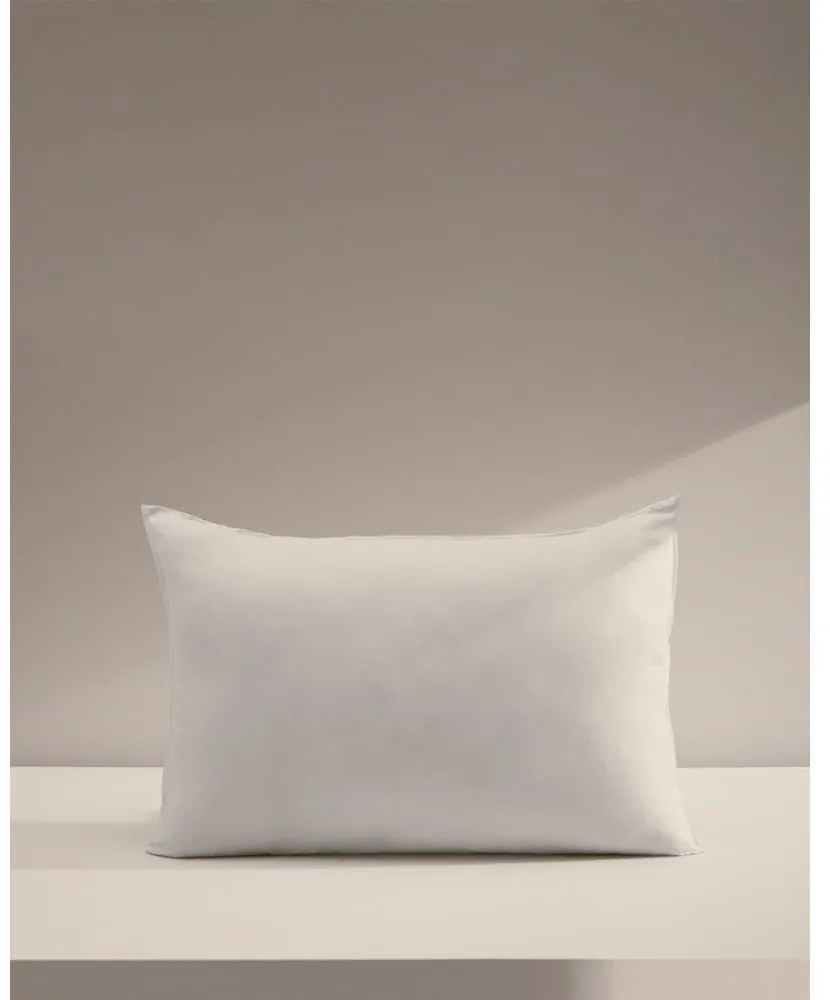 Vankúš 50x80 cm Fluff – Kave Home