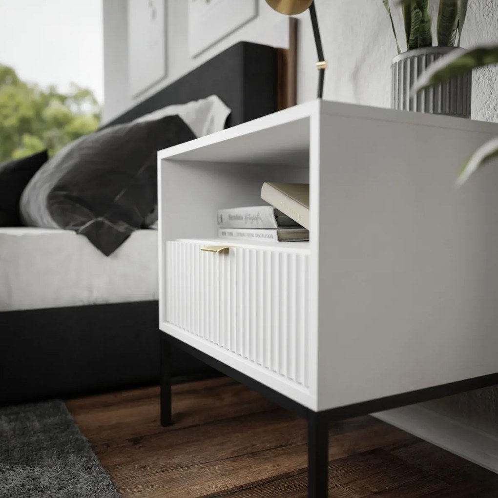 NOČNÝ STOLÍK VIGGO BIELY + ČIERNY PODSTAVEC