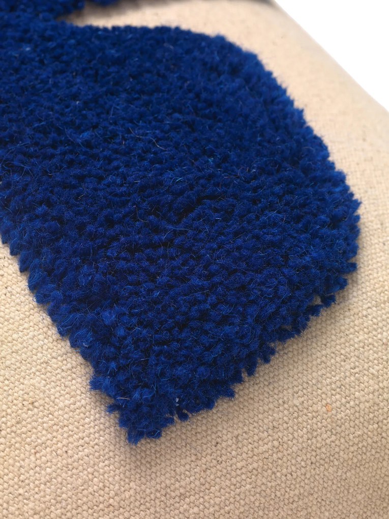 Dekoratívny vankúš Lay, obdĺžnikový – pieskový/modrý