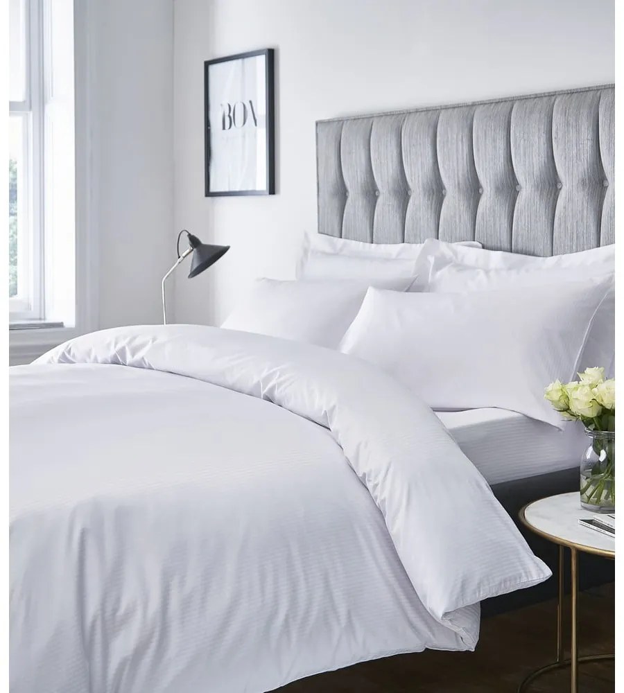 Biela napínacia plachta 135x190 cm Satin Stripe - Catherine Lansfield