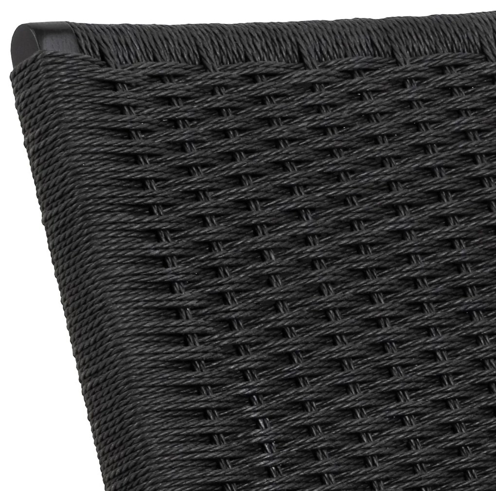 Křeslo Carson z masivu černé