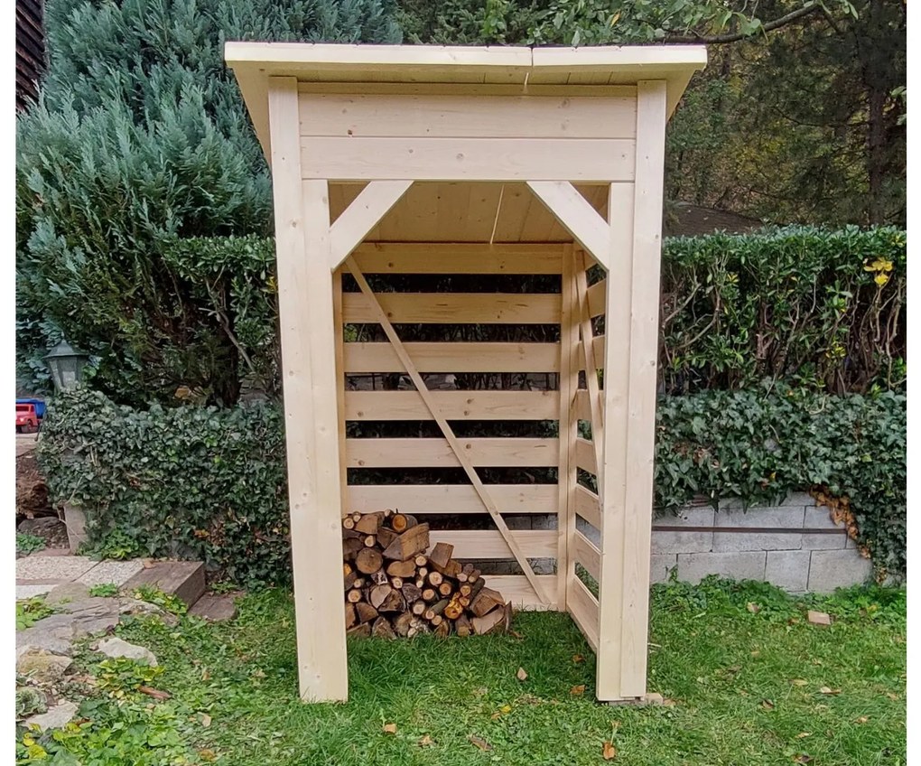 Drevník 3-Kubík (1,45 x 1,45 m)