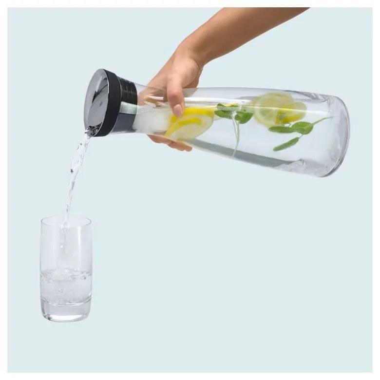 Sklenená karafa na vodu WMF, 1,5 l