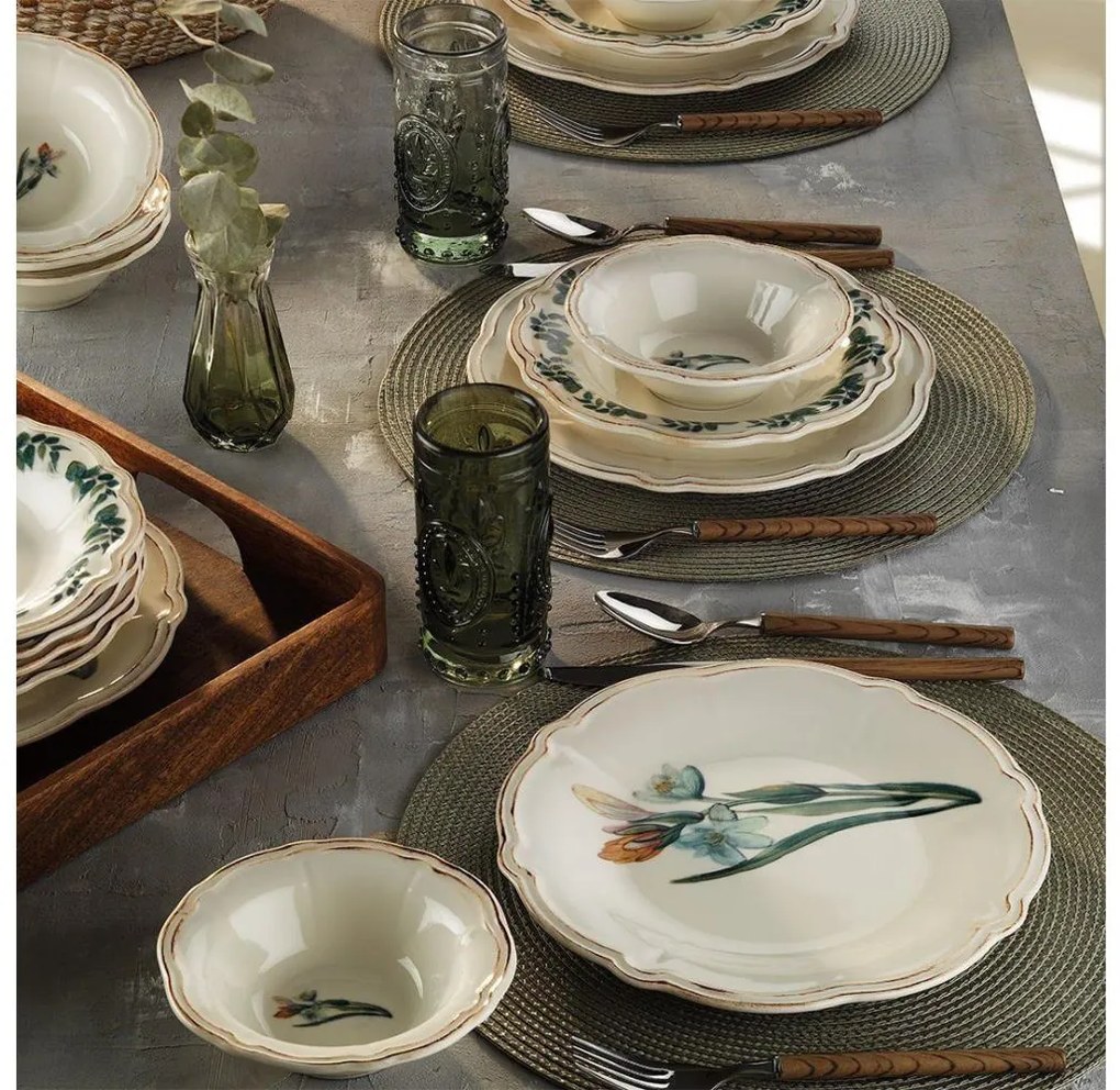 18-dielna pestrofarebná jedálenská súprava z porcelánu