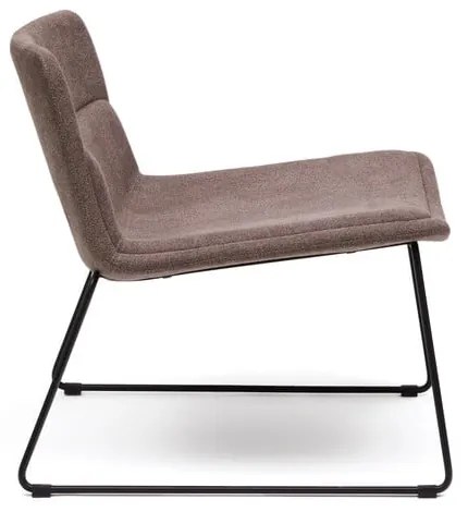 Hnedé kreslo Zahara – Kave Home