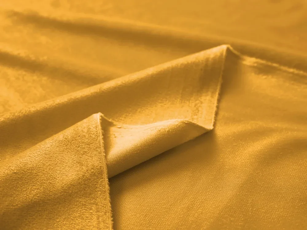 Biante Zamatový záves Velvet Prémium SVP-037 Zlatisto oranžový - šírka 270 cm 270x240 cm