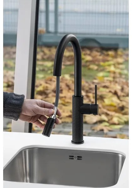 Sapho - Drezová batéria s vyťahovacou sprškou FLAWO matná čierna