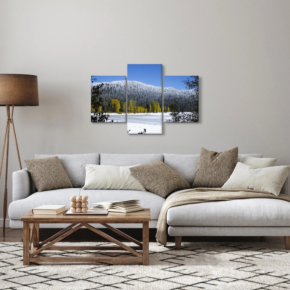 Obraz - zasnežené hory v zime (90x60 cm)