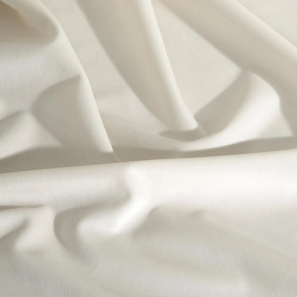 ZATEMŇOVACÍ ZÁVES NA KRÚŽKOCH VILLA 140X250 CM KRÉMOVÁ