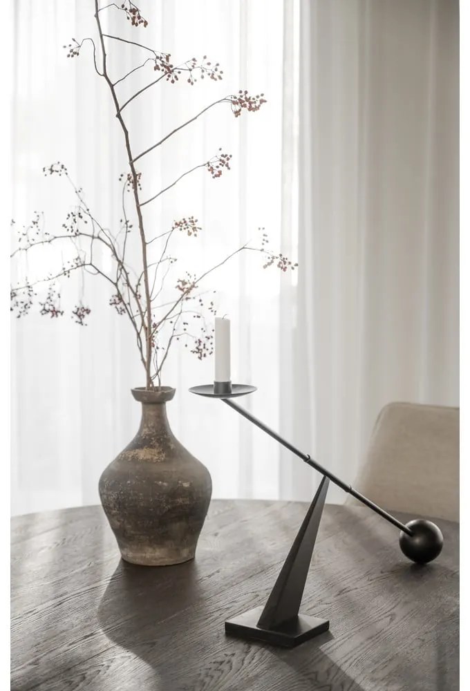 Tmavohnedý okrúhly rozkladací jedálenský stôl v dekore duba ø 135 cm Maddock – Rowico