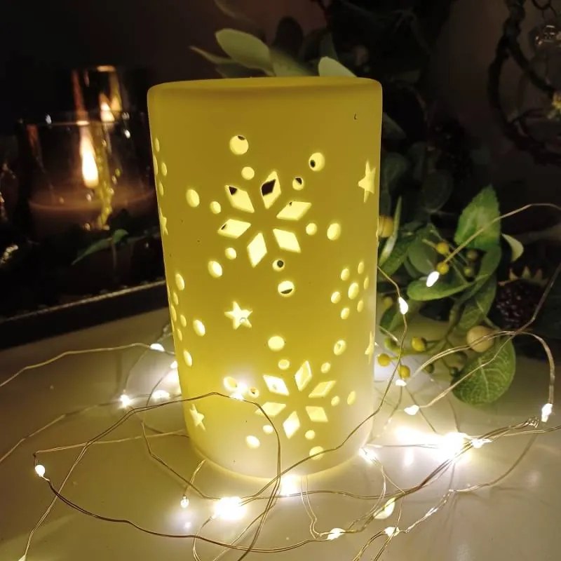 DECOLED Keramický svícen, 7,5 x 12,5 cm, teple bílá