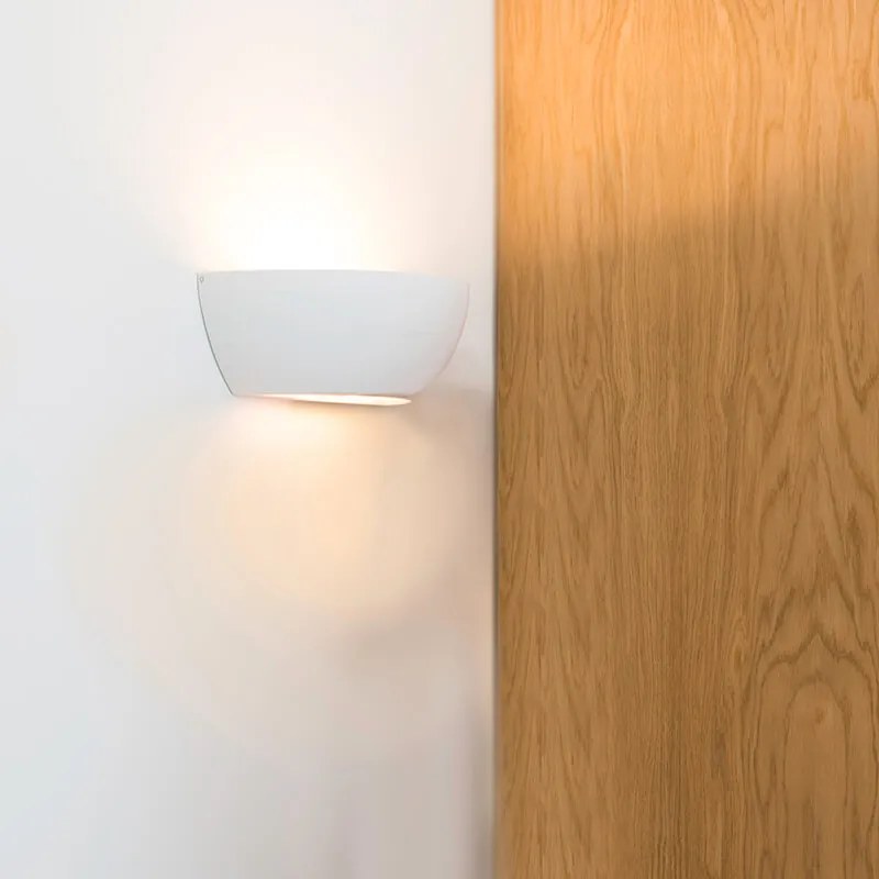 Moderná nástenná lampa biela - Hiske