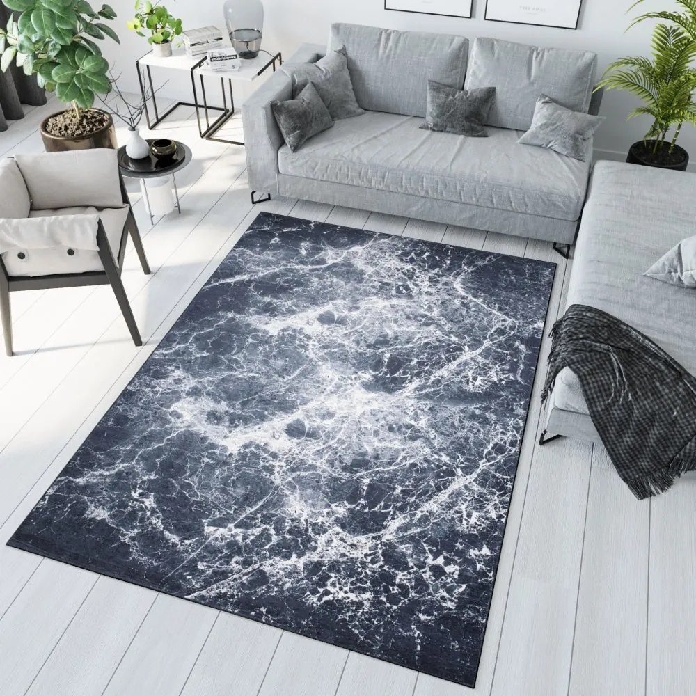 Tmavý trendový koberec s abstraktným vzorom Šírka: 120 cm | Dĺžka: 170 cm