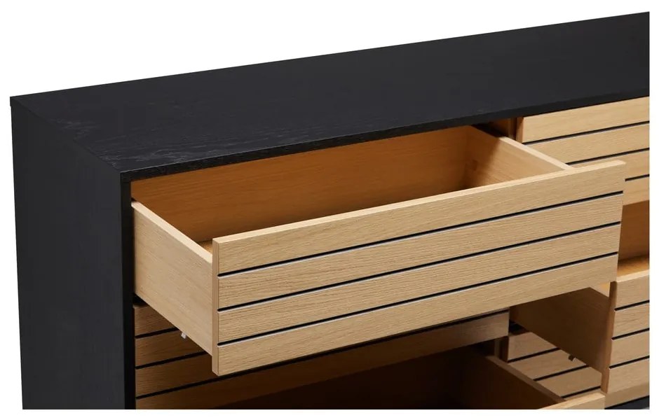 Čierna/prírodná nízka komoda v dekore duba 140x84 cm Stripe - Woodman