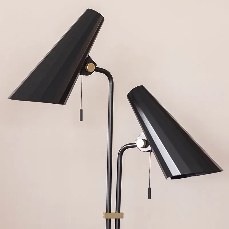 Himmee SIRO Stojacia lampa, čierna
