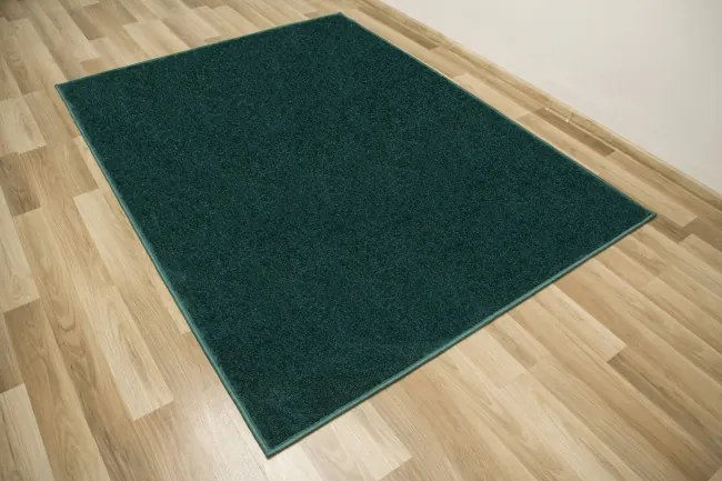 Koberec Sierra 40 fľaškovo zelený