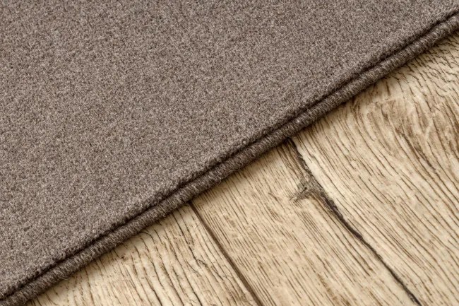 Koberec TEXTURA 488.04.LA600 Osta hnedý