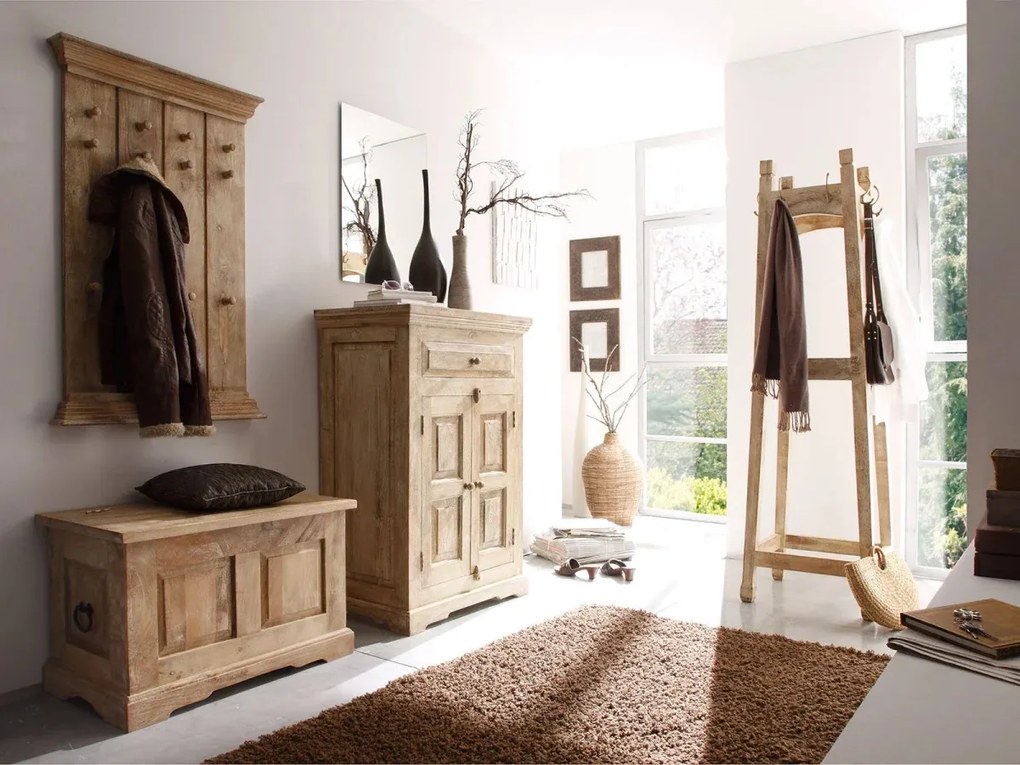 furniture-nabytek.cz - Masivní komoda z mangového dřeva, lakovaná, přírodní barva – 75×46×114 cm