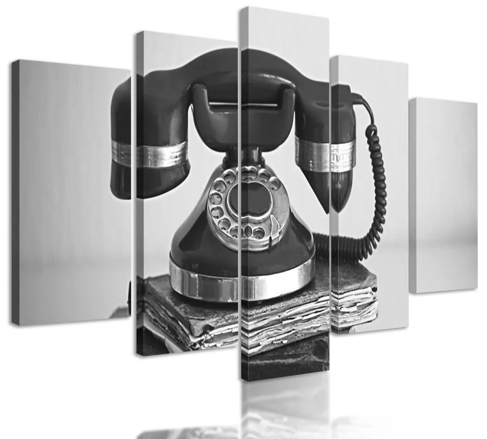 5-dielny obraz historický telefón v čiernobielom prevedení
