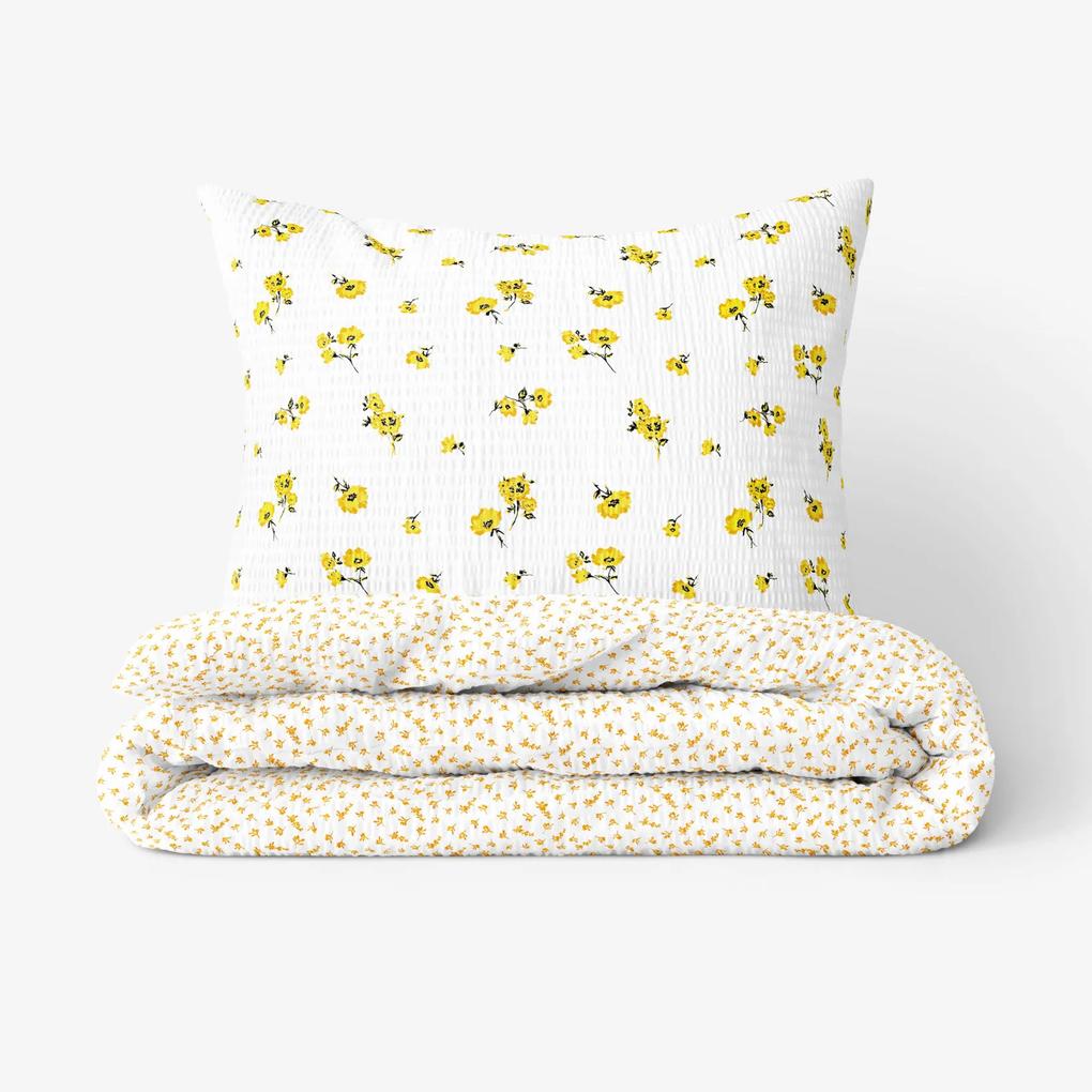 Goldea krepové posteľné obliečky - žlté kvety a kvietky na bielom 140 x 200 a 70 x 90 cm