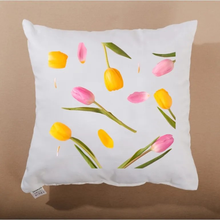 Dekoratívny vankúš Velery 40x40 cm EMI