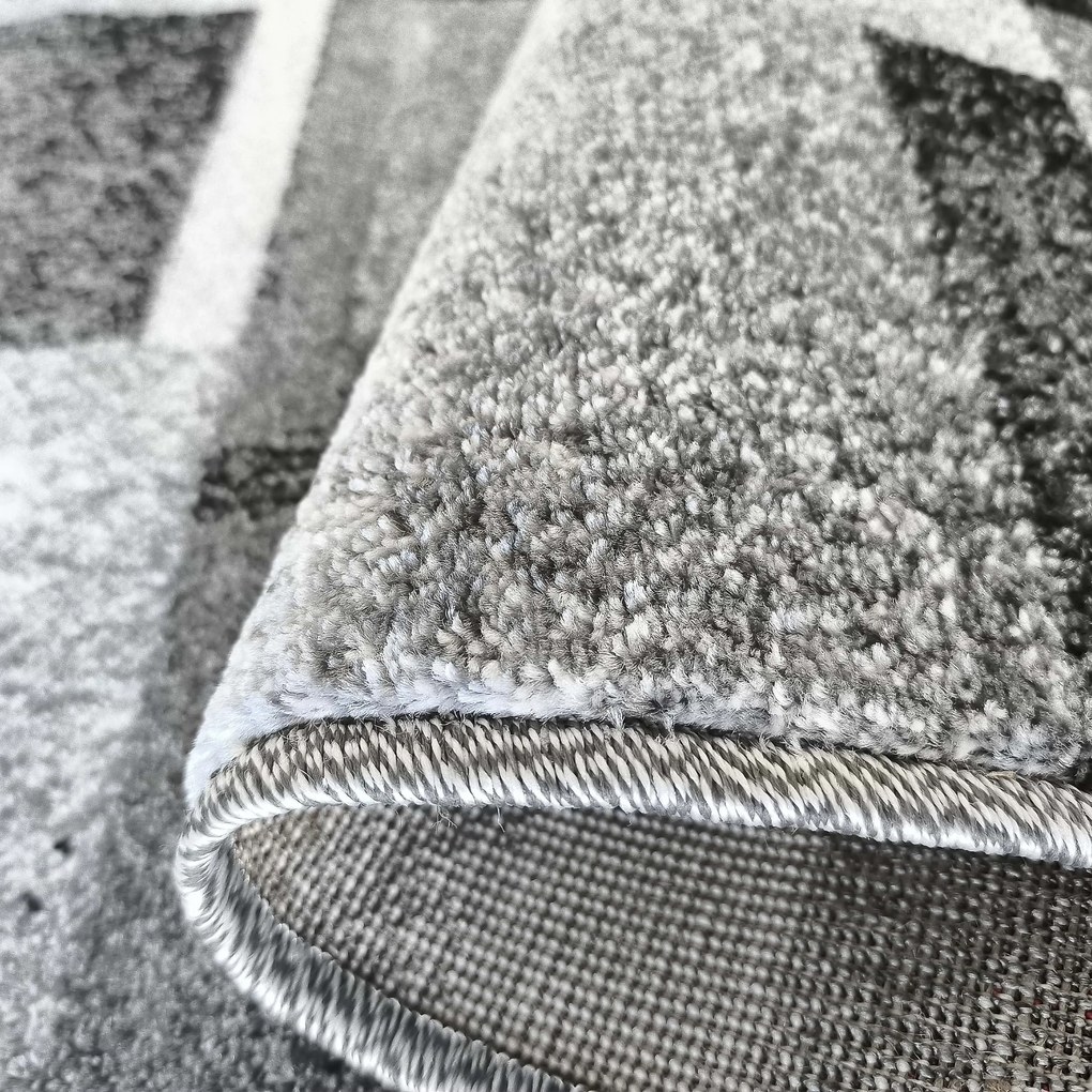 DY Sivý koberec s geometrickým vzorom Otto 09 Rozmer: 160x220 cm