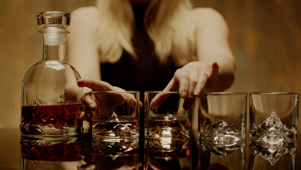 Sklenené poháriky na whisky The Peaks 4 ks