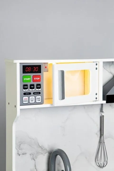 Drevená detská kuchynka so svetelnými a zvukovými efektmi + príslušenstvo