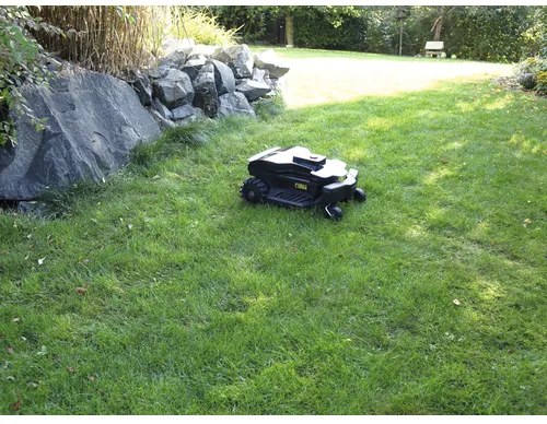 Robotická kosačka TECHline Next Tech LX25 až 1800 m²