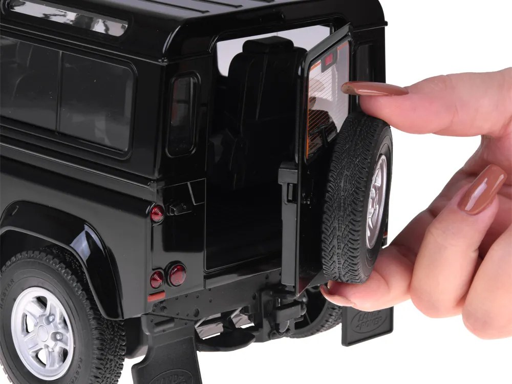 Auto na diaľkové ovládanie Rastar Land Rover Defender 1:14 so svetlami RC0712 Farba: zelená