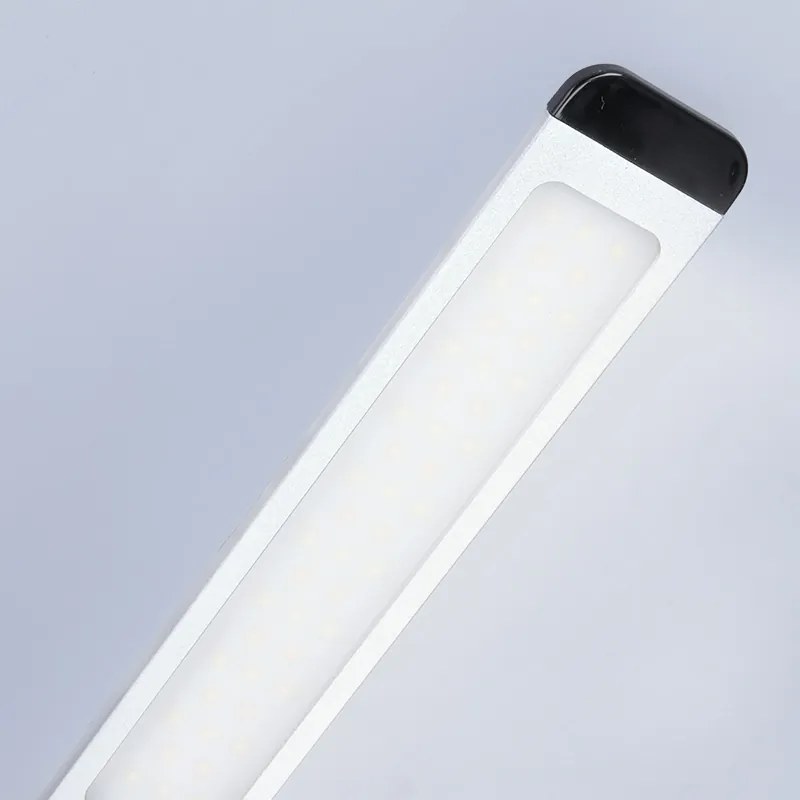 Solight LED stmievateľná stolná lampa, 11 W, teplá studená biela, USB port, strieborná