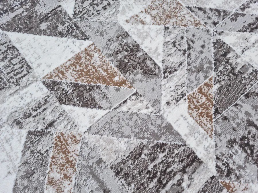 DC Koberec Exclusive 102 tmavá vizion zlatá Rozmer: 120×170 cm