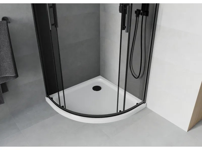 Mexen Rio, štvrťkruhový sprchovací kút s posuvnými dverami 90(dvere) x 90(dvere) x 190 cm, 6mm šedé sklo, čierny profil + biela sprchová vanička Slim, 863-090-090-70-40-4110B