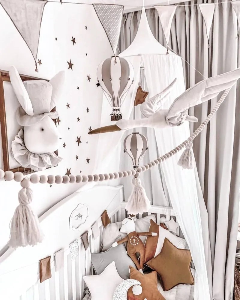 Dekoračný lietajúci balón sivá – dekorácia do detskej izby M-33cm x 20cm