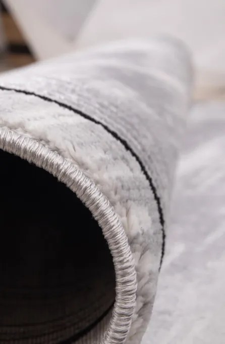 Koberec DIAMOND K8778S strieborný