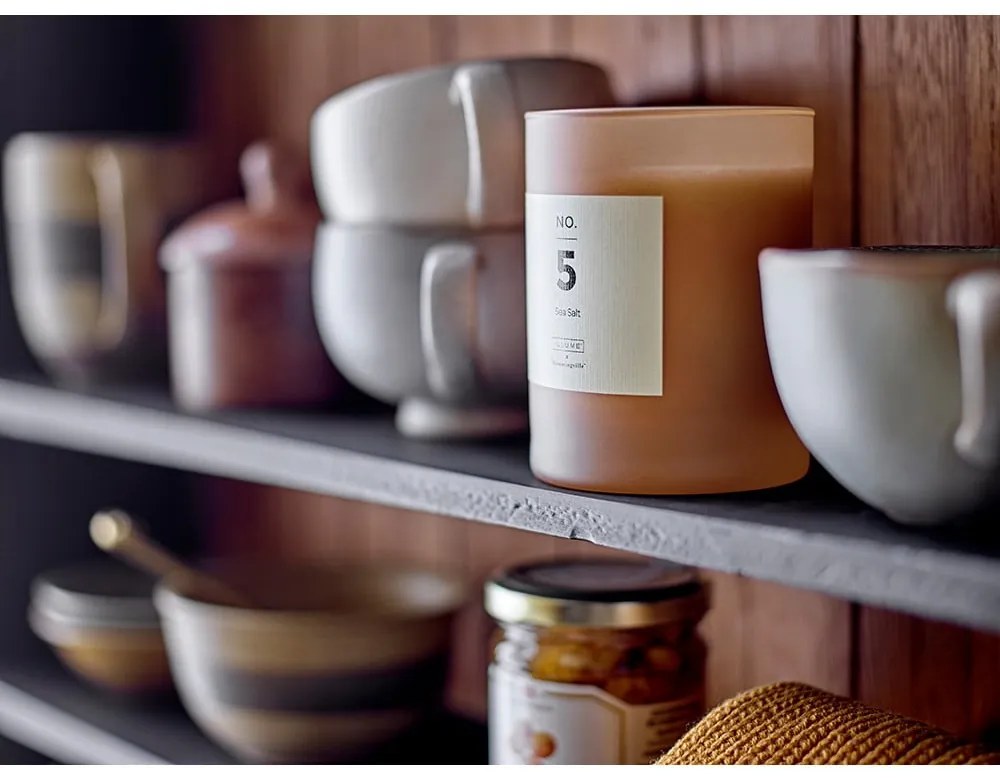 Vonná sviečka doba horenia 50 h No. 5 Sea Salt – ILLUME x Bloomingville