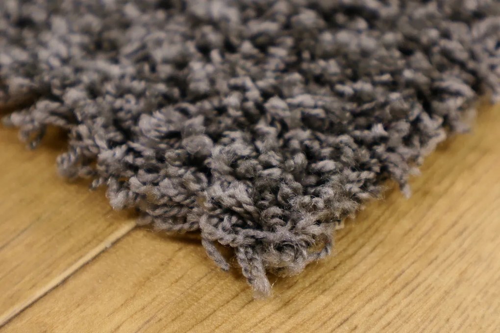 Vopi, AKCIA: 215x365 cm Koberec metráž Color Shaggy šedý - neúčtujeme odrezky z role - obšitý zo všetkých strán, šíře, šedá, ab (mriežka), kancelária