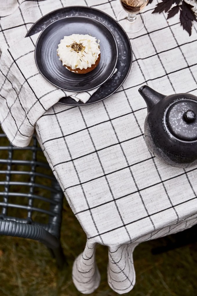 House Doctor Bavlnený obrus Join Black/Off-white 150 × 150 cm