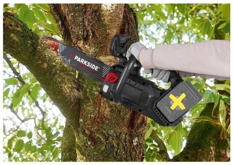 Parkside Performance® Aku prerezávacia píla 40 V Ppaks 40-Li B2 + Akumulátor 20 V/4 Ah, 2 kusy + Rýchlonabíjačka 20 V/4,5 A (800012229)