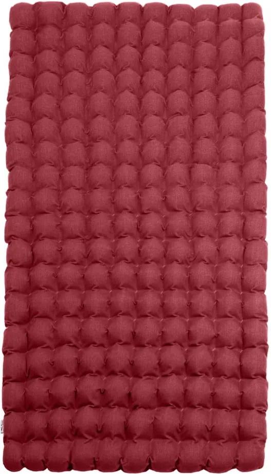 Červený relaxačný masážny matrac Linda Vrňáková Bubbles, 110 × 200 cm