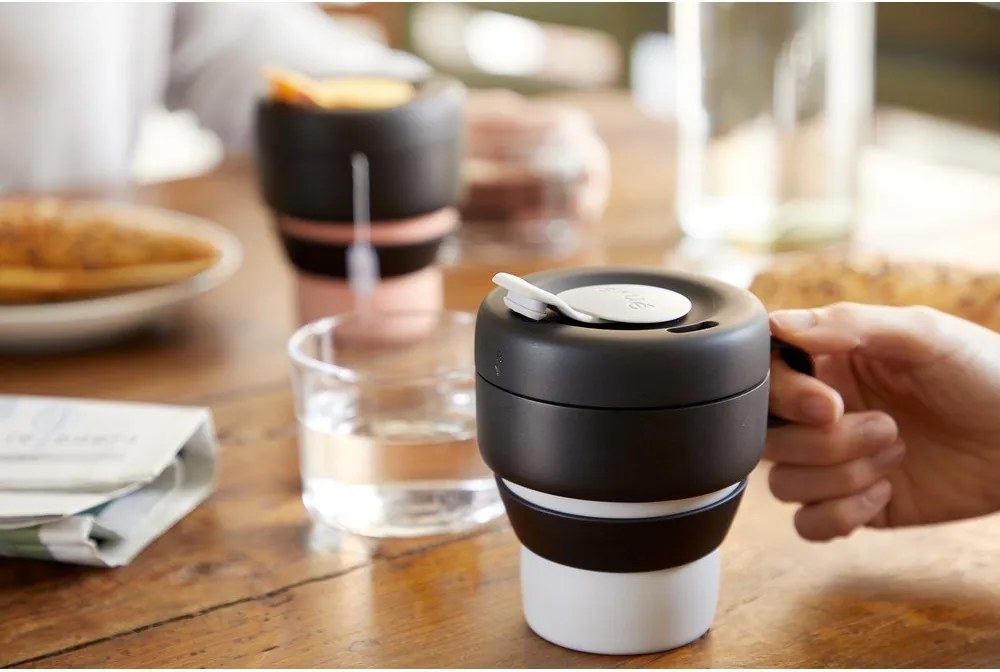 Čierny termo hrnček 400 ml To Go – Lékué