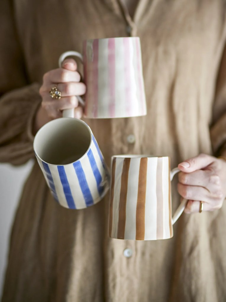 Bloomingville Kameninový hrnček Begonia Brown 440 ml