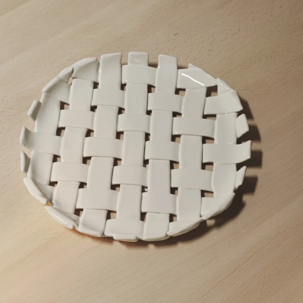 Ferm Living Keramický tanier Plait Off-white 30 cm