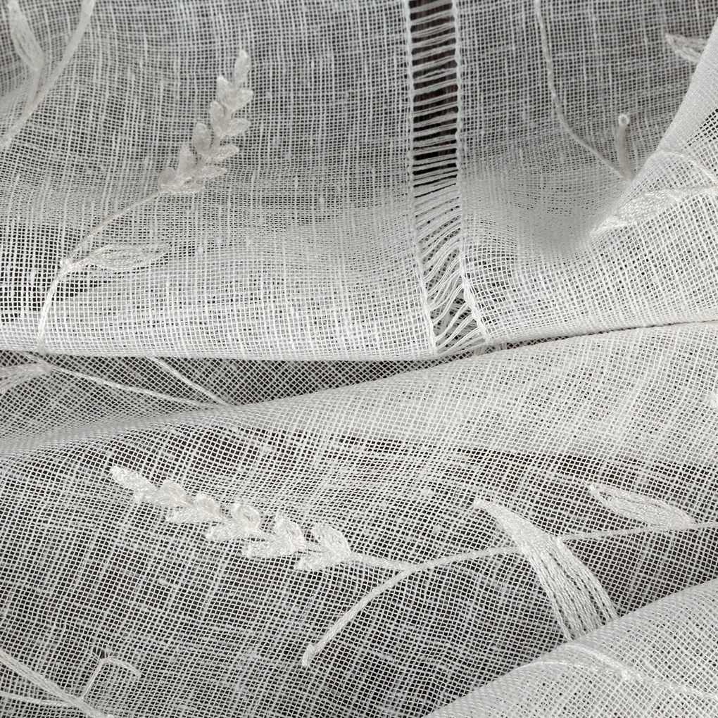 ZÁCLONA NA KRÚŽKOCH MELODY 140X250 CM VZOROVANÁ