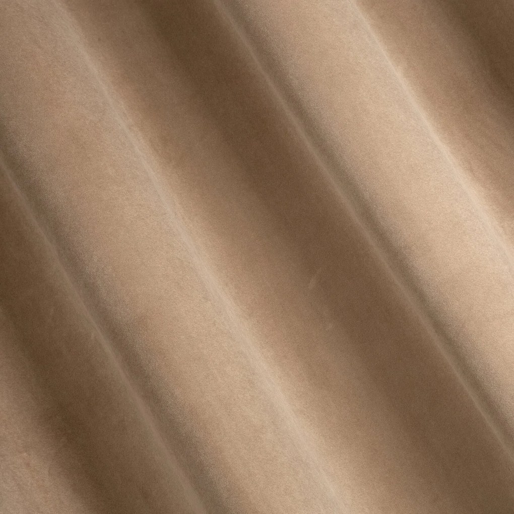 ZATEMŇOVACÍ ZÁVES NA PÁSKE ROSA 140X270 CM TMAVOBÉŽOVÁ