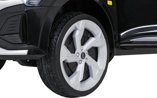 Elektrické autíčko Audi SQ8 čierne / sivé