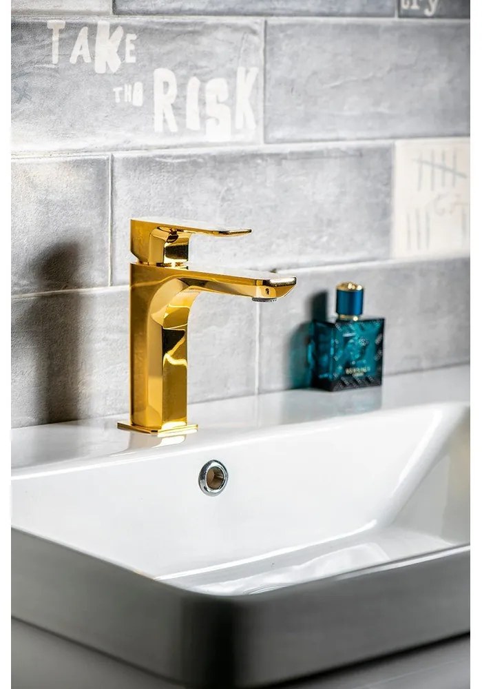 Stojančeková umývadlová batéria v zlatej farbe Spy – Sapho
